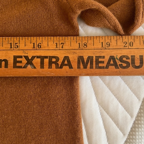 Country Shop Cashmere Tunic Cardigan - Picture 7 of 15